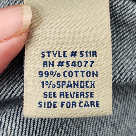 NWT CAbi Dark Wash Blue Denim Flare Leg Style# 511R Jeans Women's 8 - Picture 3 of 8